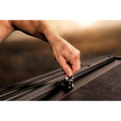 Tapa Retráctil Manual SERIE M CHEVROLET COLORADO 2018-2024 ROLL N LOCK