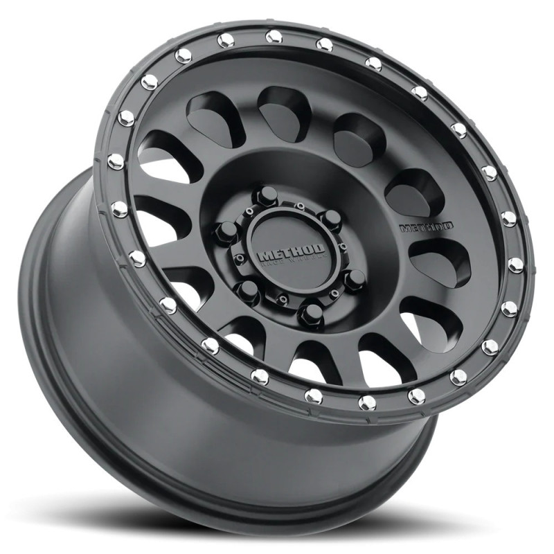 Llanta 315  Matte Black  17x8.5 5x150/0- Method Wheels